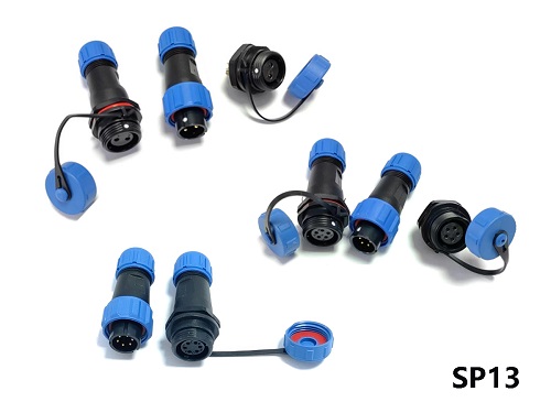 Proč si pro své průmyslové aplikace vybrat konektor IP68?